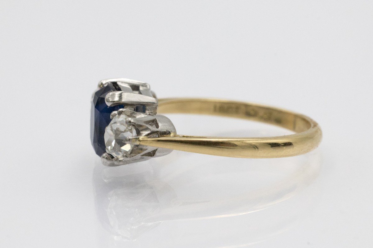 Antique Gold And Platinum Ring Set With A Sapphire And Old-cut Diamonds -photo-2