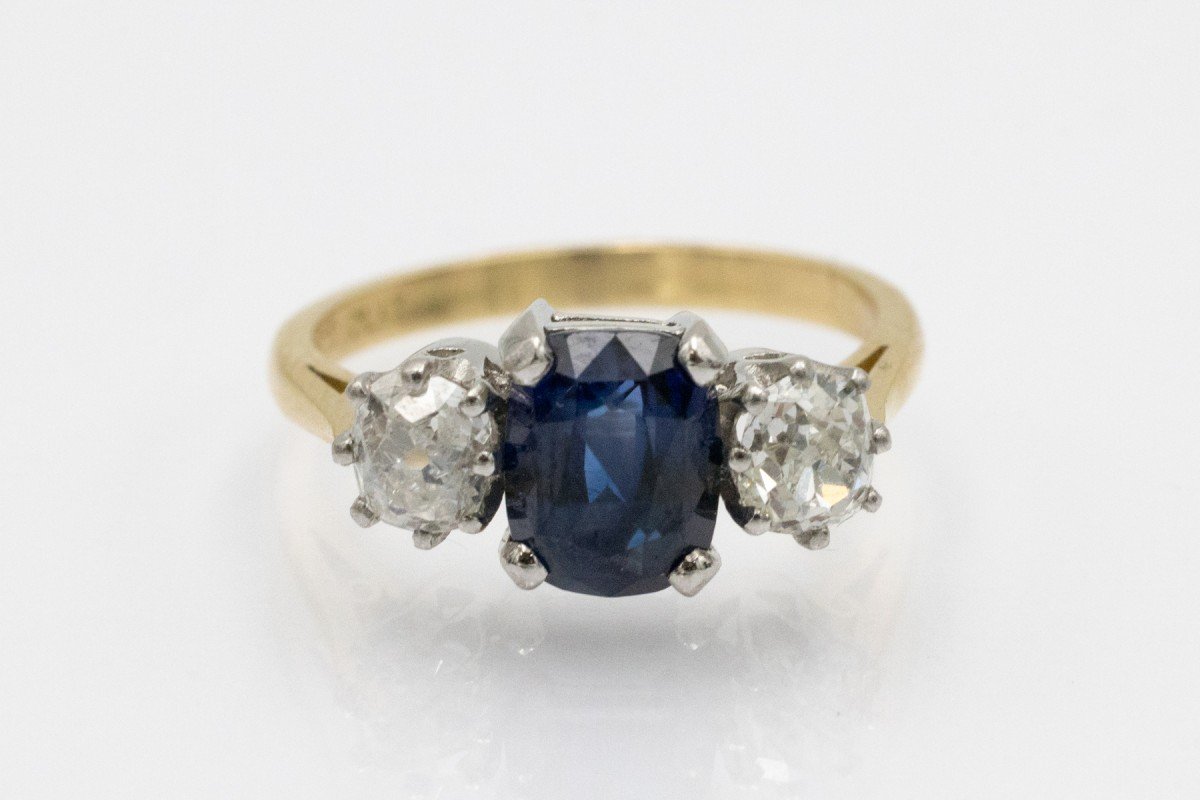 Antique Gold And Platinum Ring Set With A Sapphire And Old-cut Diamonds -photo-4