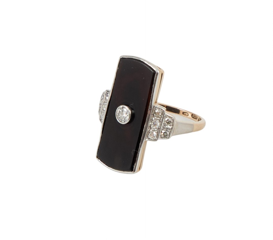 Vintage Art Deco Ring In Onyx And Diamonds, 1930s.