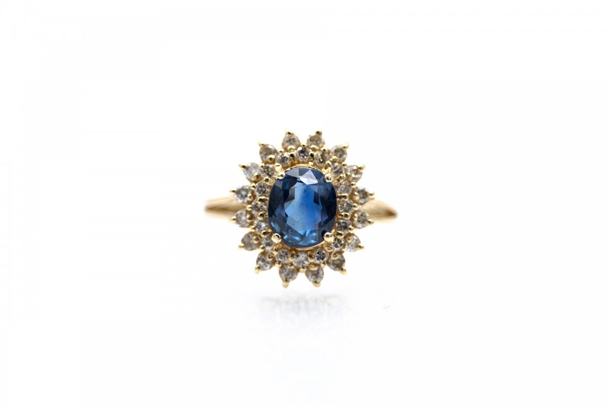 Bague exclusive ornée de saphirs et de diamants - un magnifique classique-photo-3