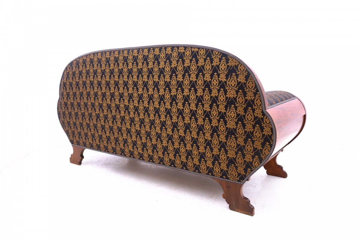 Un ensemble de salon unique, Europe du Nord, vers 1880.-photo-6