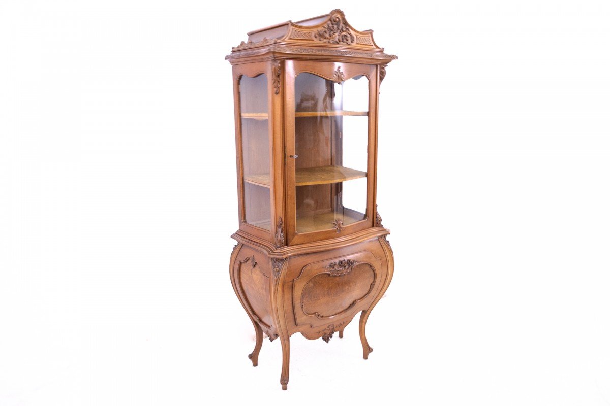  Vitrine unique, France, vers 1910.