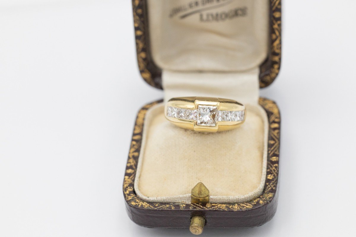 Stunning 18-karat Gold Ring Set With Princess-cut Diamonds, France.-photo-3