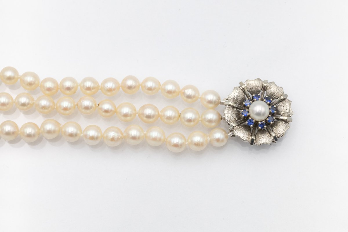 Bracelet de perles avec fermoir en or et saphirs-photo-3