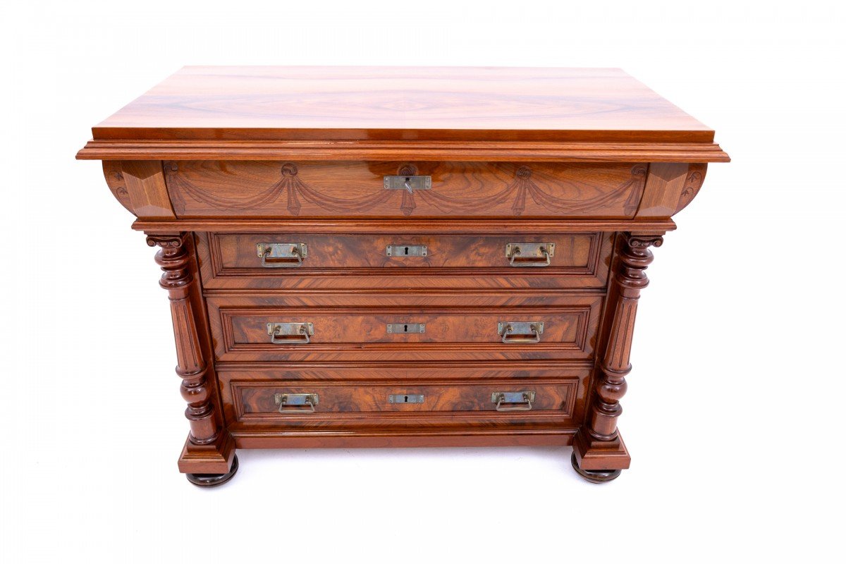 Commode ancienne en noyer, Europe du Nord, vers 1900. RESTAURÉE.-photo-2