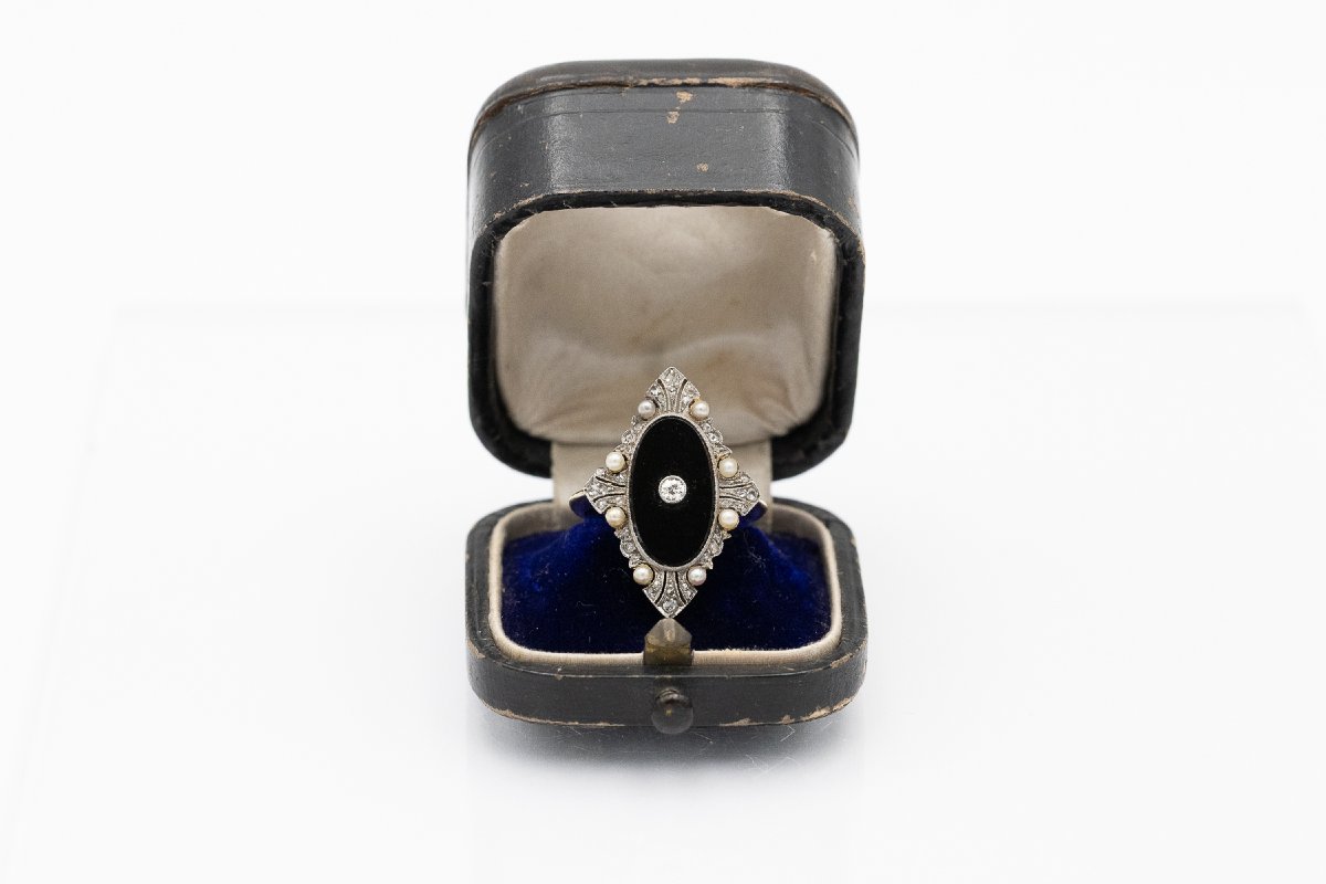 Bague Art déco ornée d’onyx, de diamants et de perles-photo-3