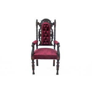 Armchair - Antique Throne, France, Late Nineteenth Century. After Renovation.