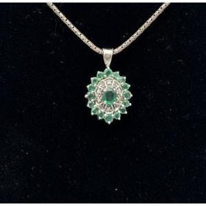 Vintage Pendant With Emeralds