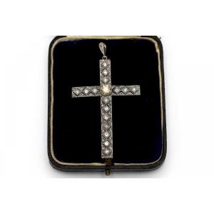 Cross In Platinum And Diamonds, France, Early 20th Century.