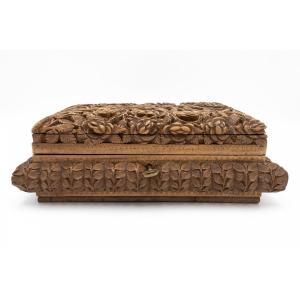Coffret à Bijoux En Bois Sculpté En Forme De Roses