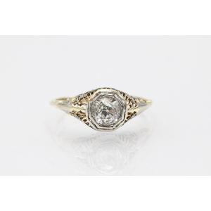 Bague solitaire taille ancienne avec un diamant de 0,75 ct datant d'environ 1900.