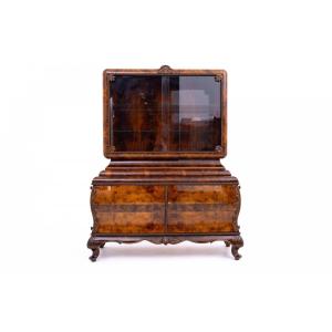 Charmante vitrine, Pologne, vers 1930. RESTAURÉE.