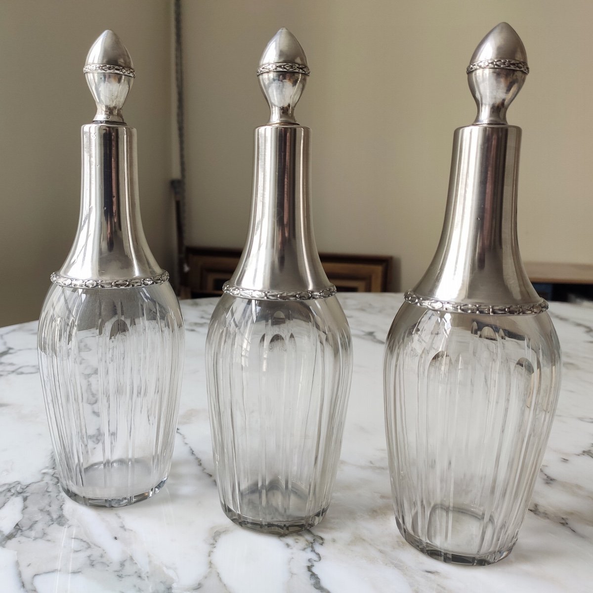 Adrien Mathiss: Beautiful Suite Of Three Alcohol Decanters In Glass And Solid Silver, St. Louis XV-photo-2