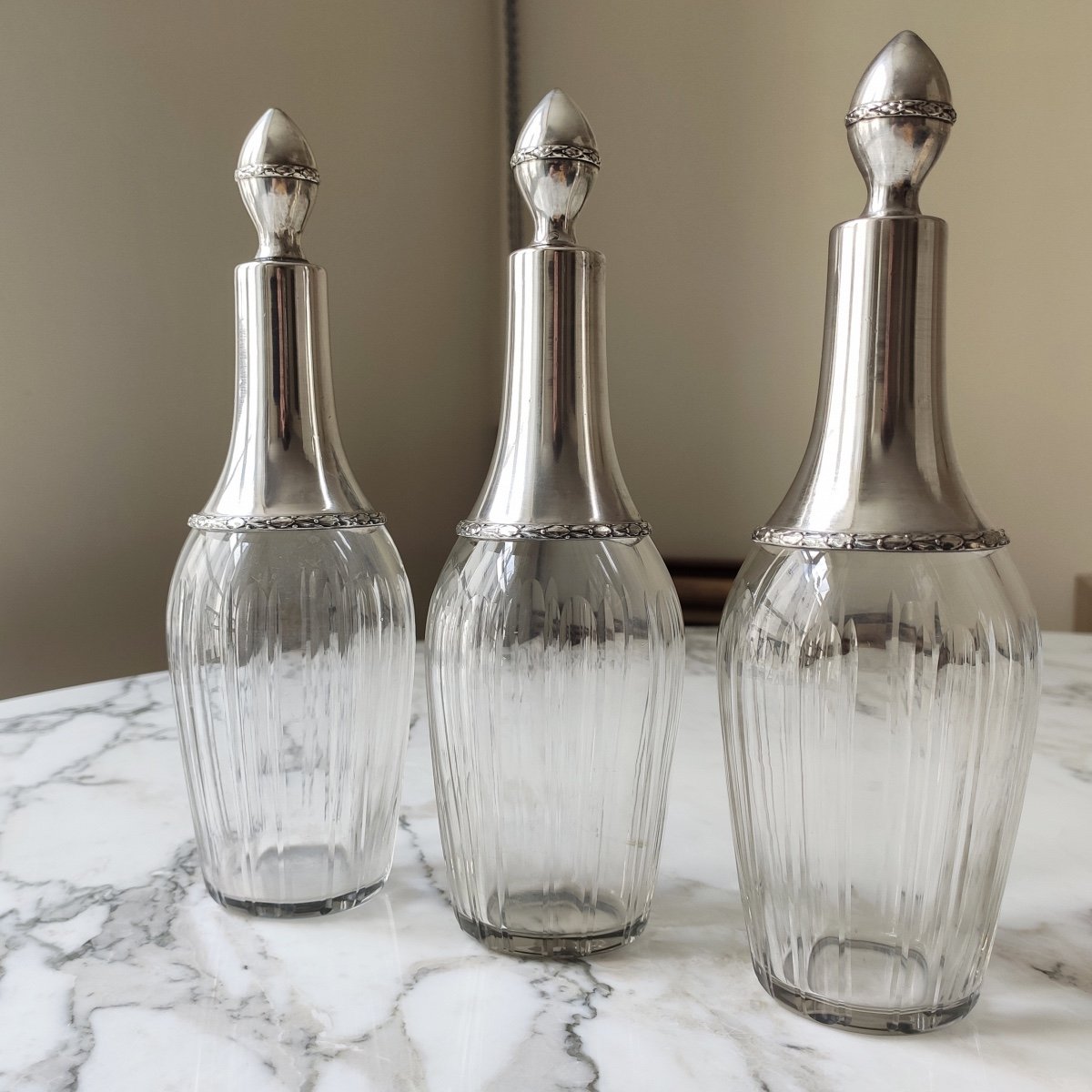 Adrien Mathiss: Beautiful Suite Of Three Alcohol Decanters In Glass And Solid Silver, St. Louis XV