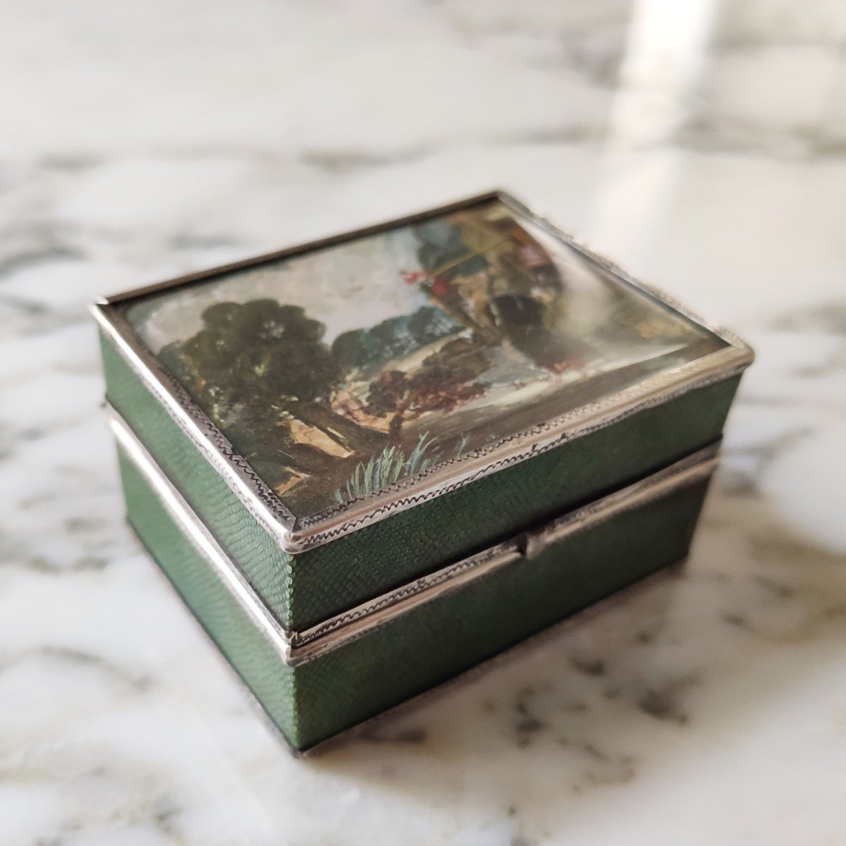Boite &agrave; Mouches En Argent Et Galuchat, Le Couvercle Peint D&rsquo;une Miniature. XIXe, Louis-philippe-photo-2