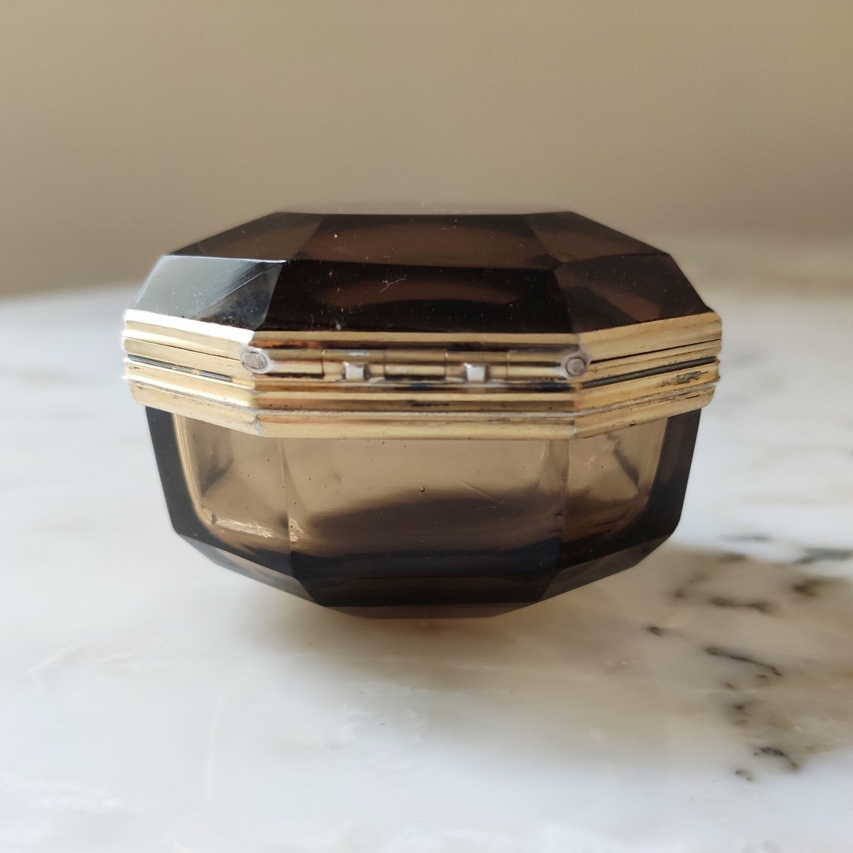 Gaston Bardiès : Rare Petit Coffret Octogonal En Cristal Fumé Et Argent Vermeil Art Déco. C1910-photo-2