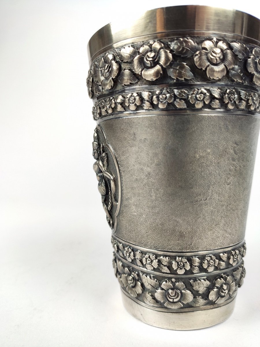 India: Very Heavy Timpani In Sterling Silver Decorated With Goddess And Flowers. 19th - 20th-photo-6