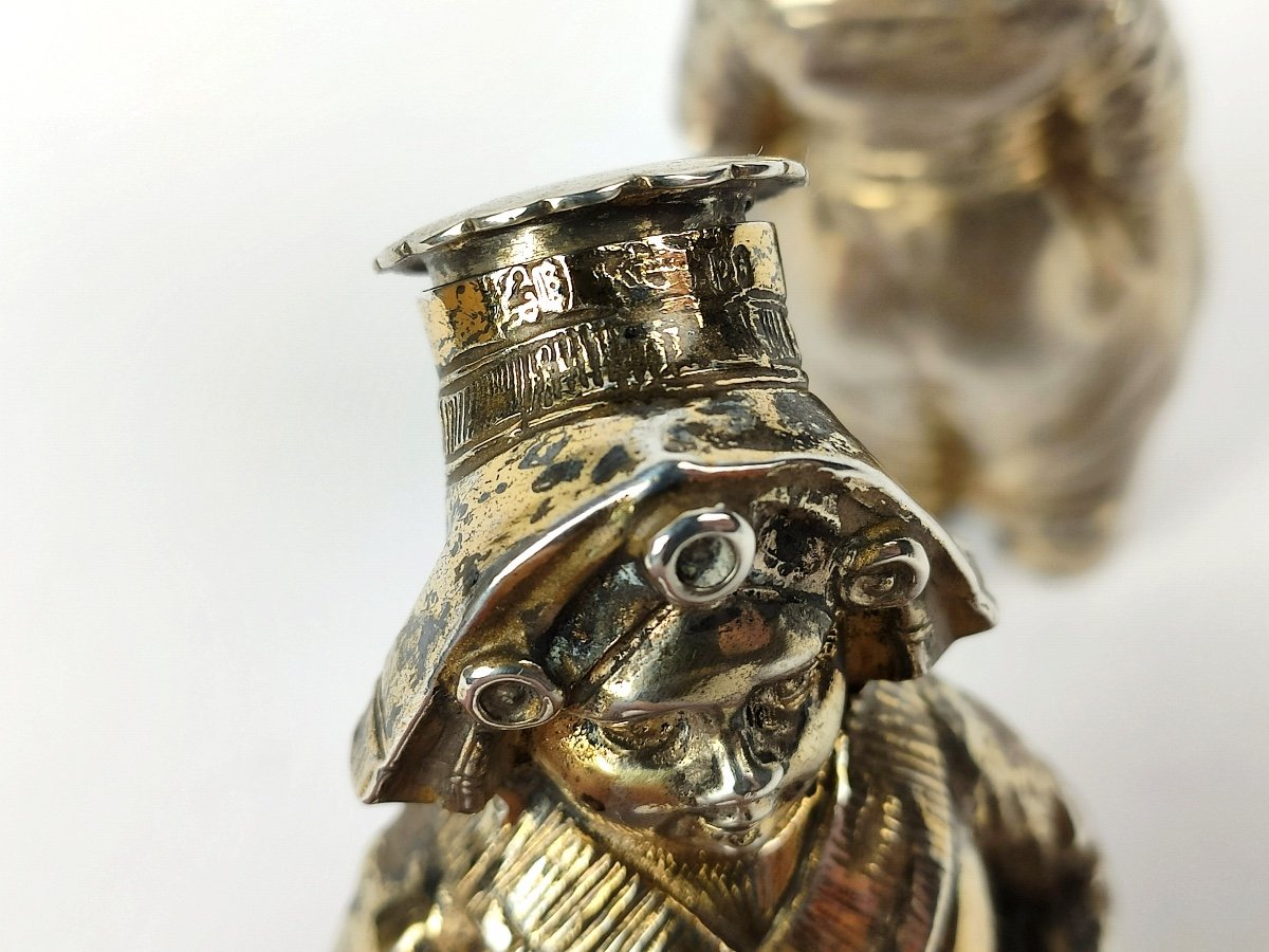Charming Pair Of Salt / Pepper Shakers In Anthropomorphic Sterling Silver. -photo-3