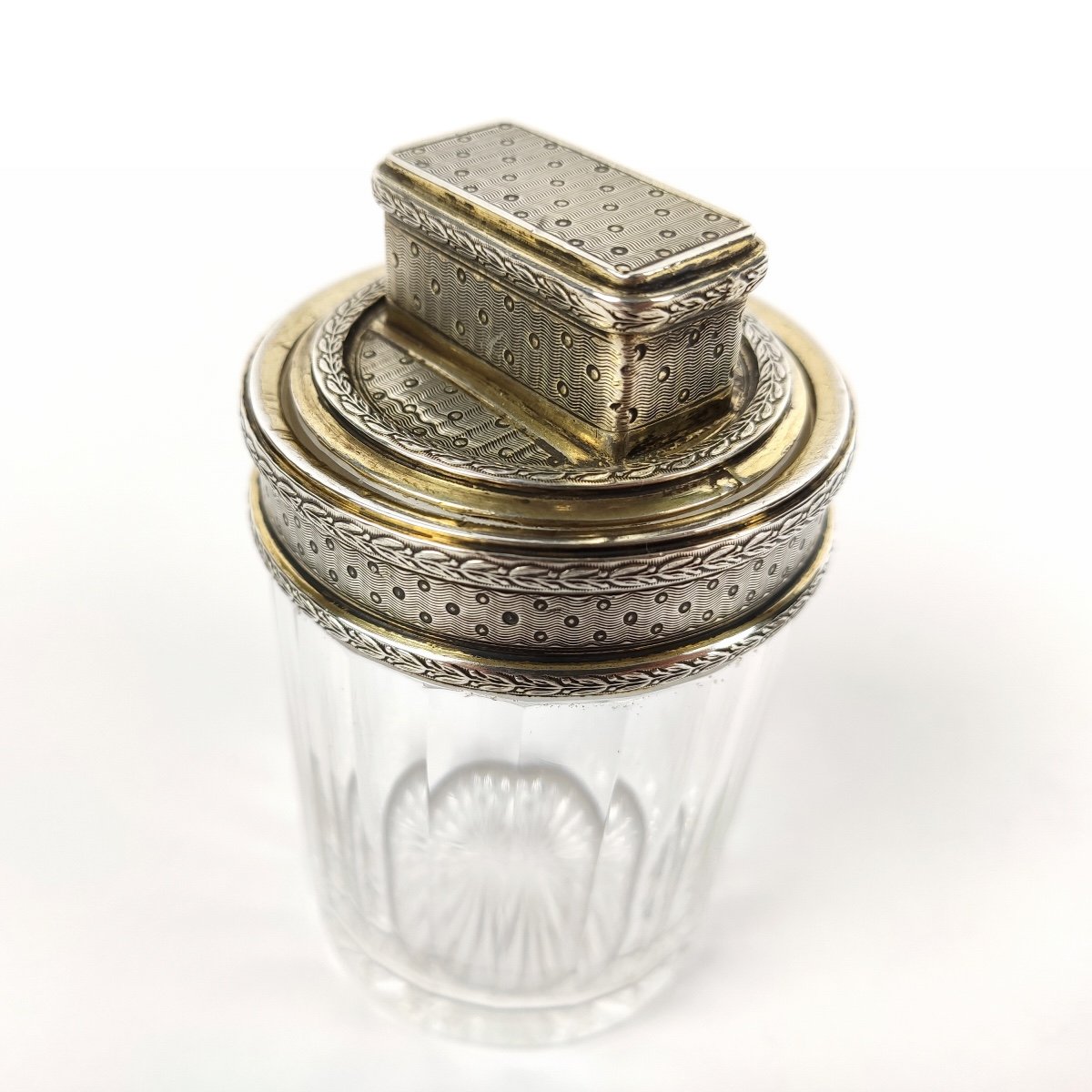 Baccarat? Large Toilet Bottle In Crystal, Sterling Silver And St Louis XVI Vermeil. 19th Century-photo-5