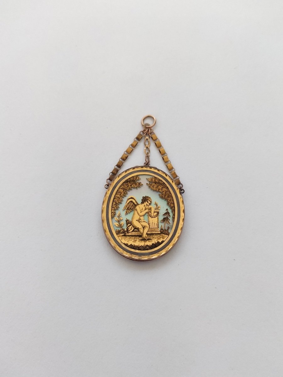 Romantic Pendant In Gold And Miniature Eglomisée Under Glass. Empire Period. Early 19th Century