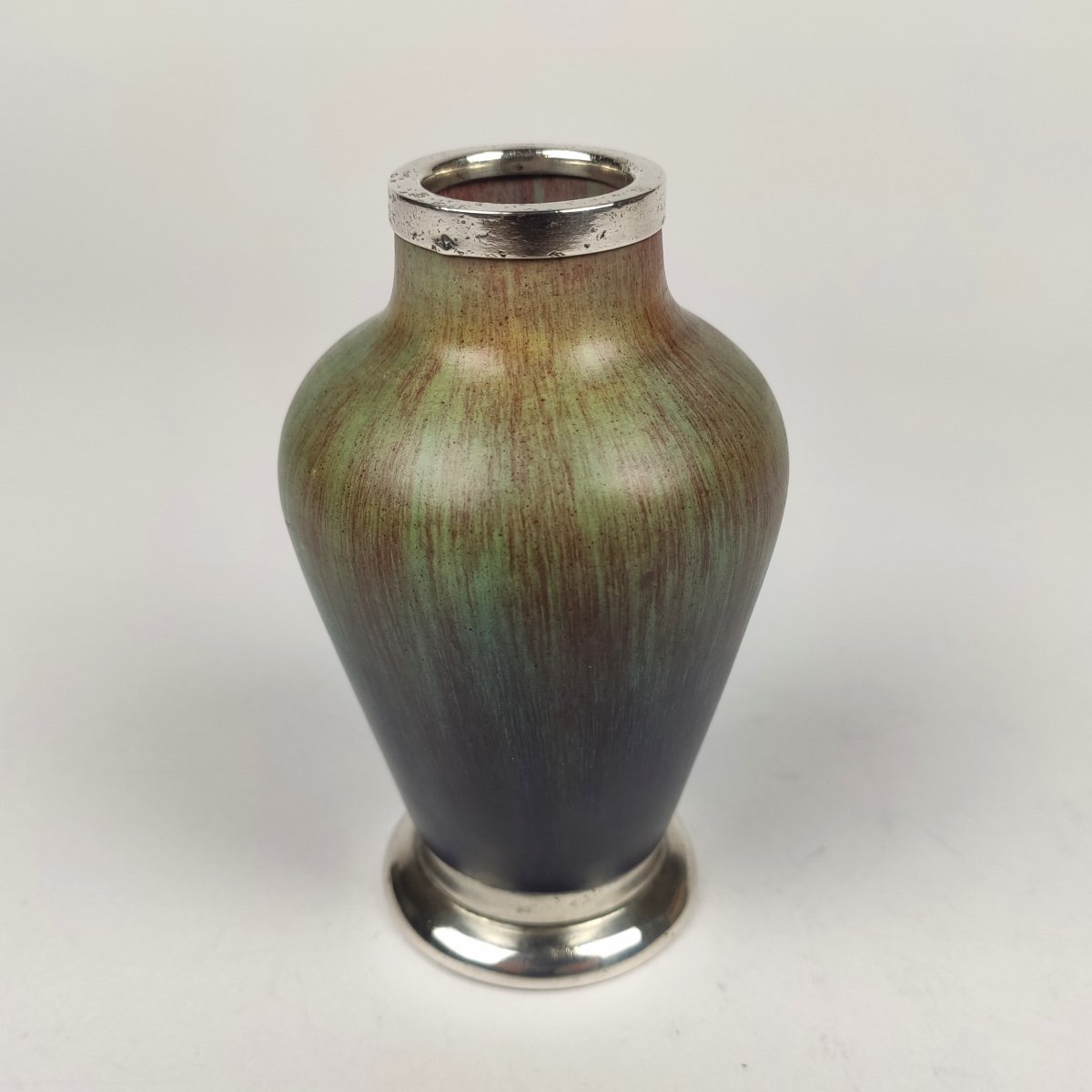 Eugène Baudin : interessant Petit Vase En Grès émaillé Vert Et Violet, Monté En Argent. -photo-3