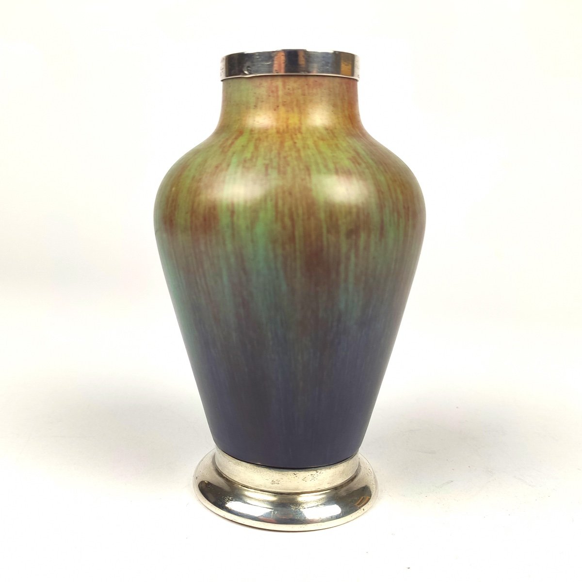 Eugène Baudin : interessant Petit Vase En Grès émaillé Vert Et Violet, Monté En Argent. 