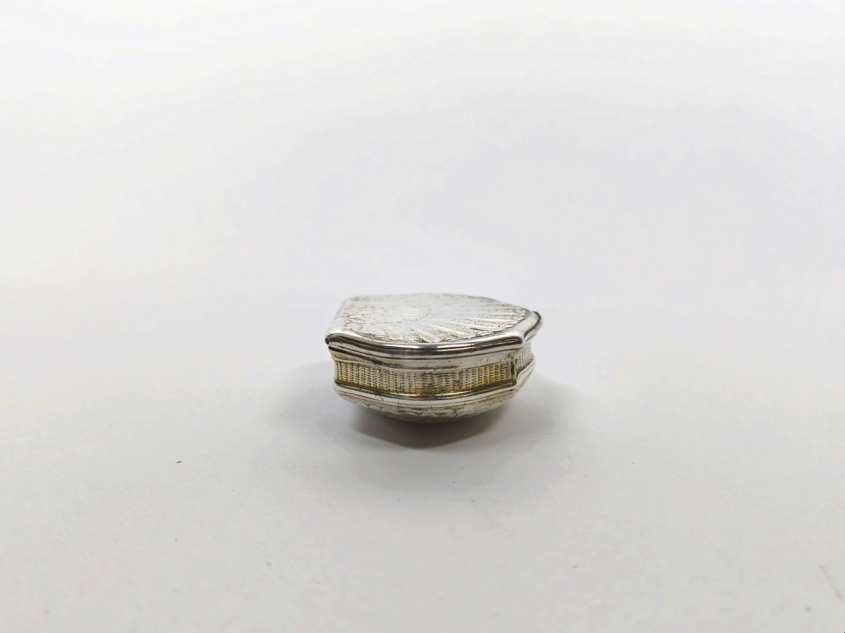 Very Rare 18th Century Sterling Silver Scallop Snuff Box, Louis XV Regency-photo-7