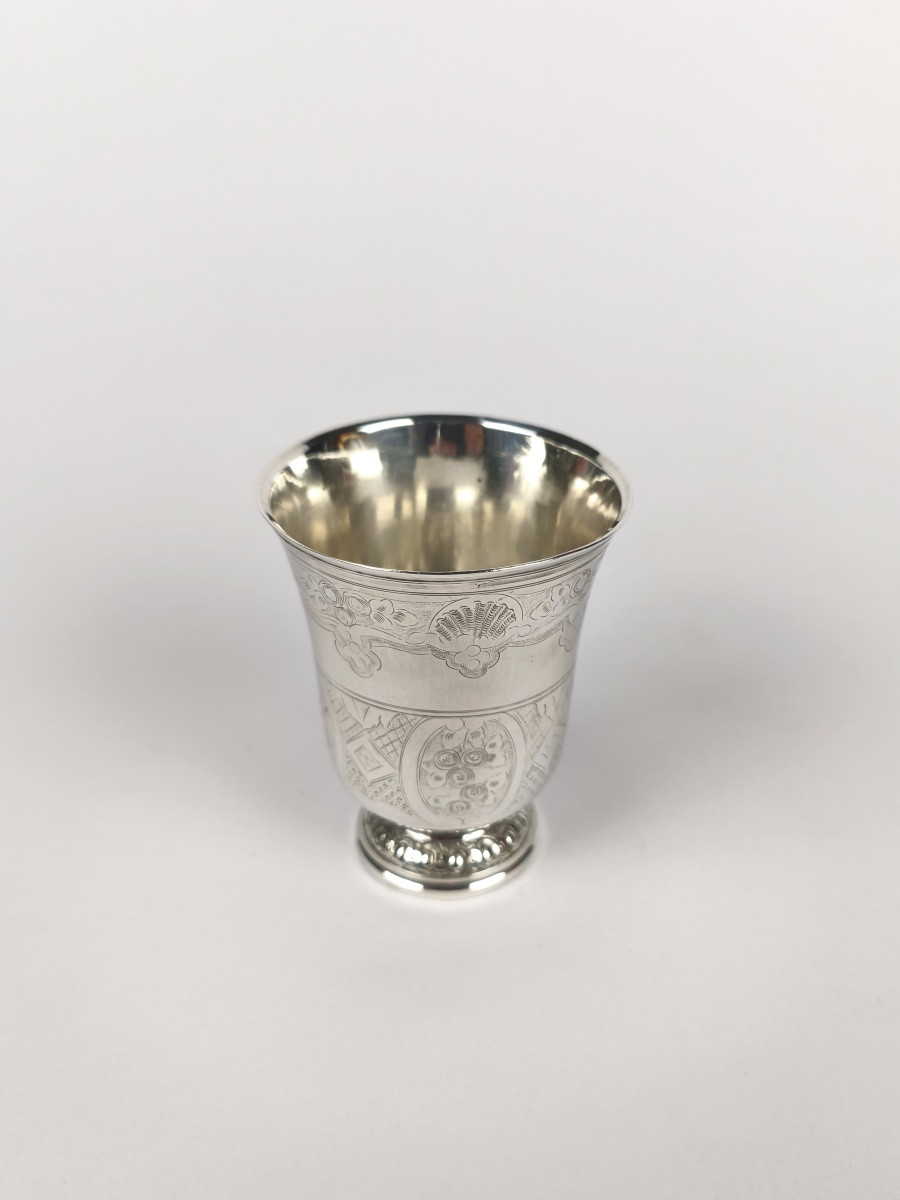  Meaux : Timbale En Argent Massif Ciselé Et Gravé Du XVIIIe Siècle. Epoque Louis XV-photo-2