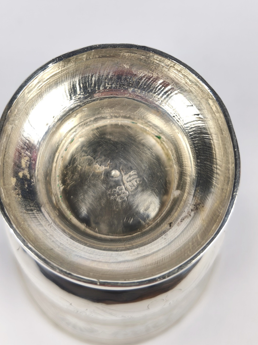  Meaux : Timbale En Argent Massif Ciselé Et Gravé Du XVIIIe Siècle. Epoque Louis XV-photo-3