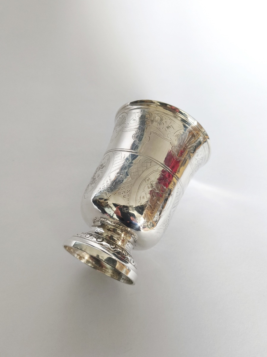  Meaux : Timbale En Argent Massif Ciselé Et Gravé Du XVIIIe Siècle. Epoque Louis XV-photo-4