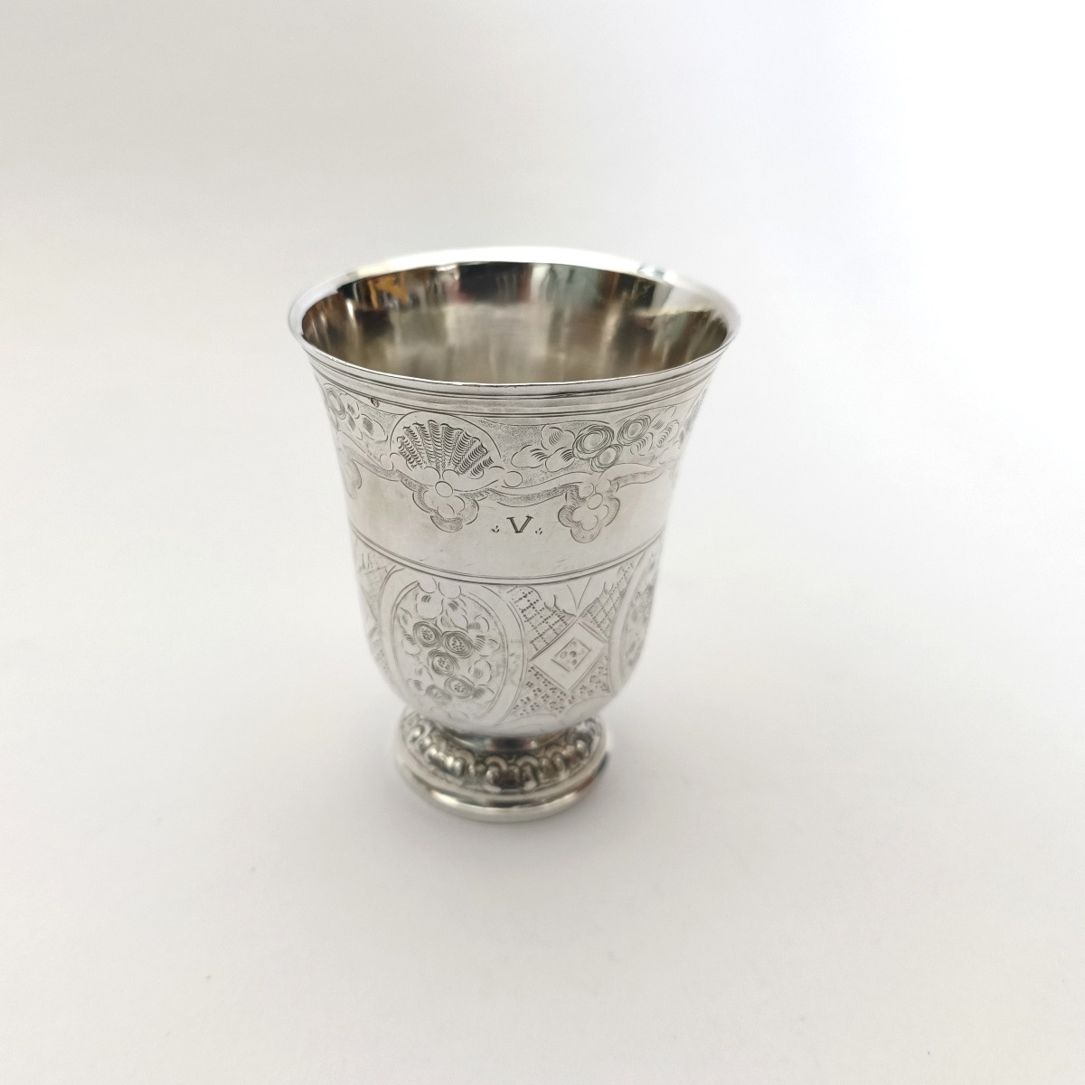  Meaux : Timbale En Argent Massif Ciselé Et Gravé Du XVIIIe Siècle. Epoque Louis XV-photo-8