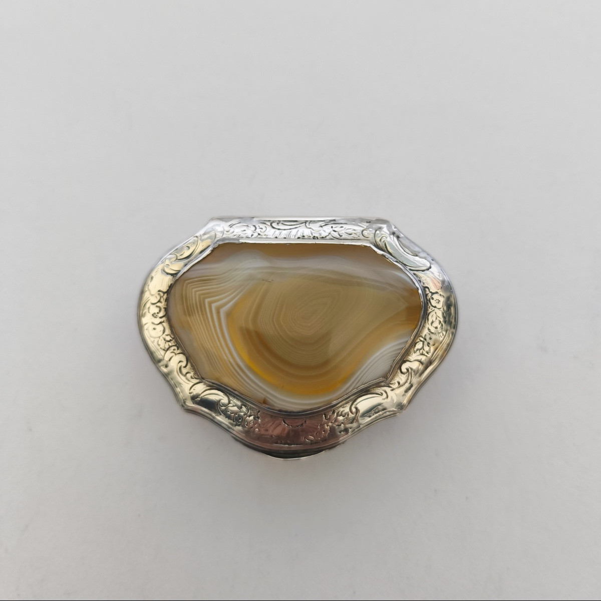  Silver And Agate Snuffbox, England, 18th Century. United Kingdom. George II Era.-photo-3