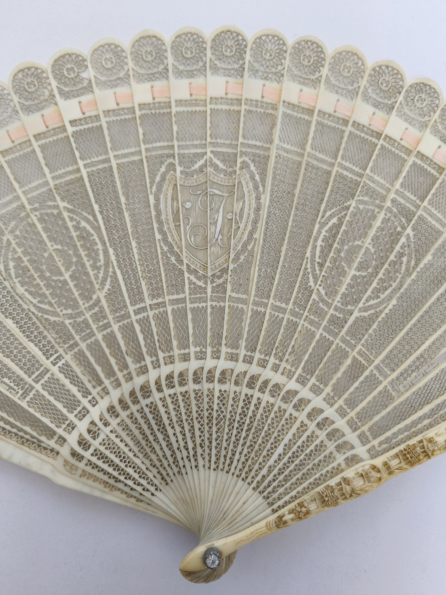 Superb Openwork And Carved Cantonese Fan. Early 19th Century, China. Asia. Chinese Fan. -photo-6
