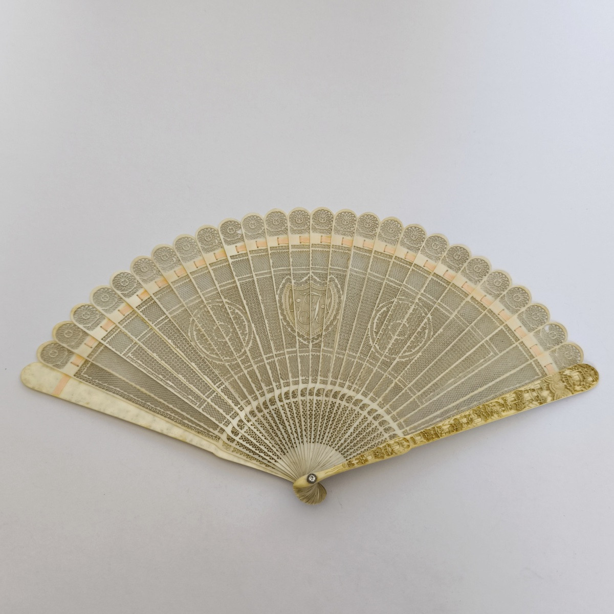 Superb Openwork And Carved Cantonese Fan. Early 19th Century, China. Asia. Chinese Fan. -photo-8