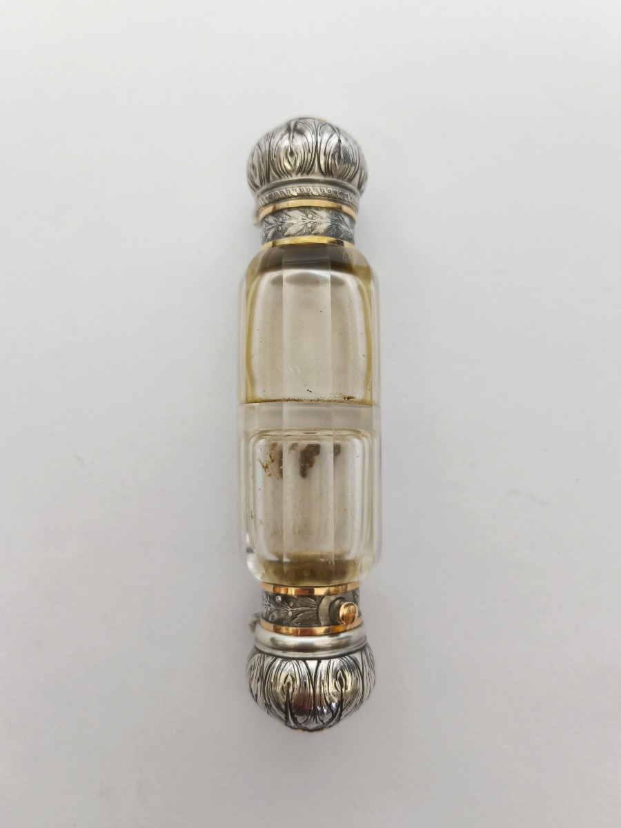 Double Salt And Perfume Bottle In Gold, Sterling Silver, Glass And Sterling Silver Vermeil. France 19th Century-photo-1