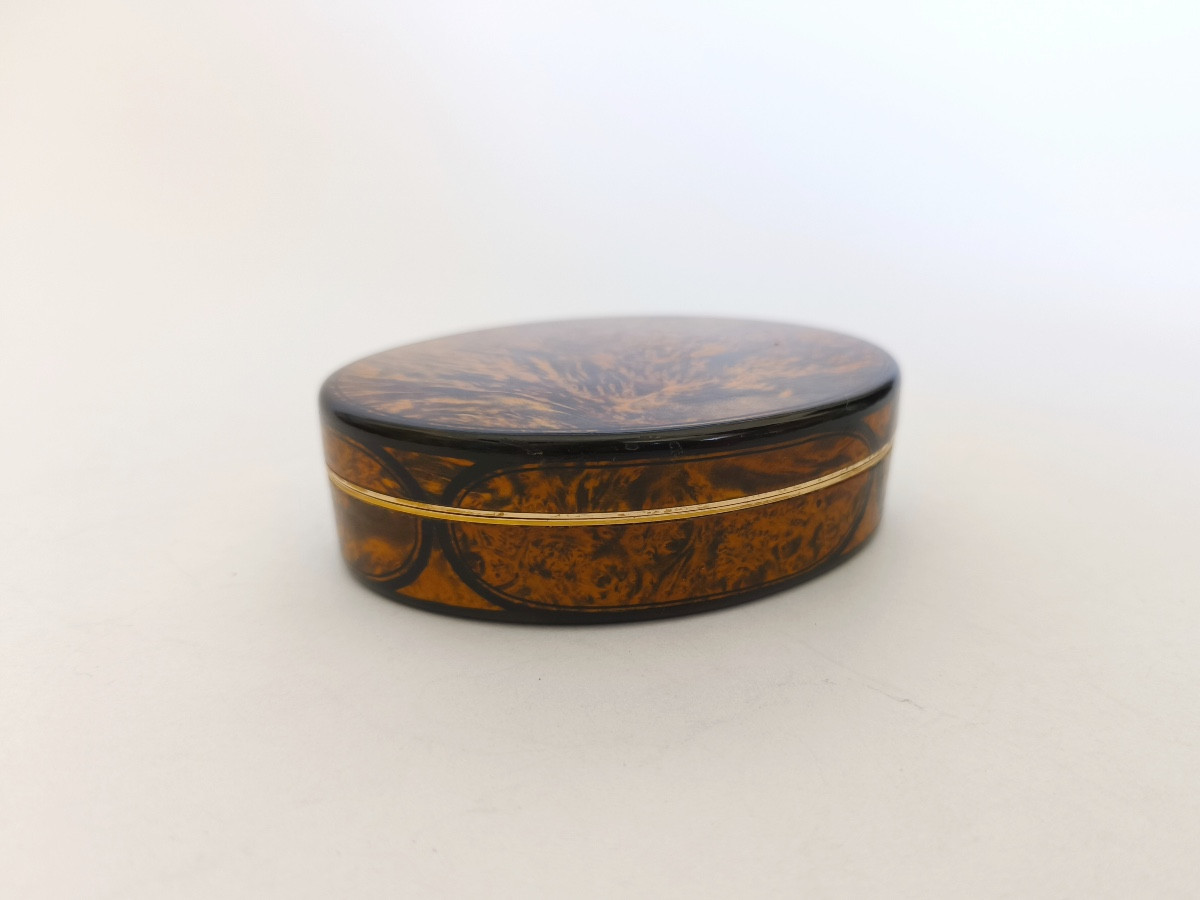Snuff Box In Burl Wood And Solid Gold. 19th Century, Restoration - July Monarchy