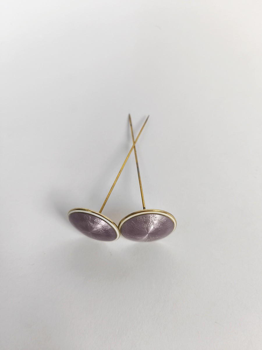 Gaston Bardi&egrave;s : Paire &eacute;pingles &agrave; chapeau en argent massif / vermeil guilloch&eacute; &amp; &eacute;maill&eacute;. C1900-photo-2
