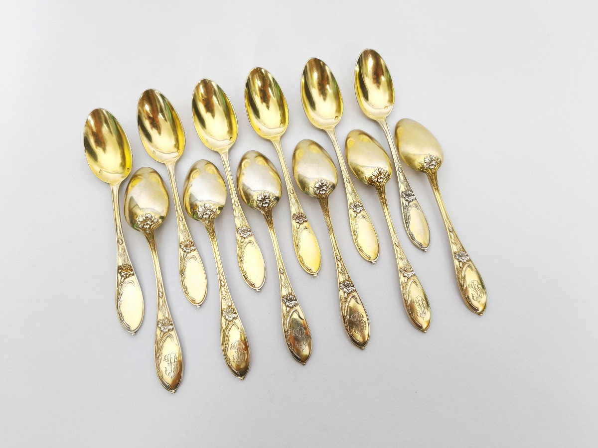 Tallois : 12 cuill&egrave;res &agrave; dessert en argent massif vermeil art Nouveau, fleurs / oeillet. c1900-photo-1
