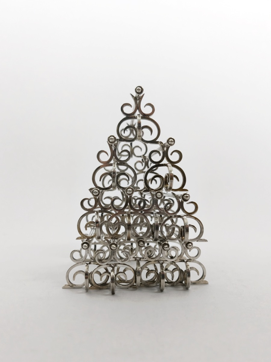 Neo Renaissance : douze porte-couteaux en argent massif à décor d’enroulement. -photo-1