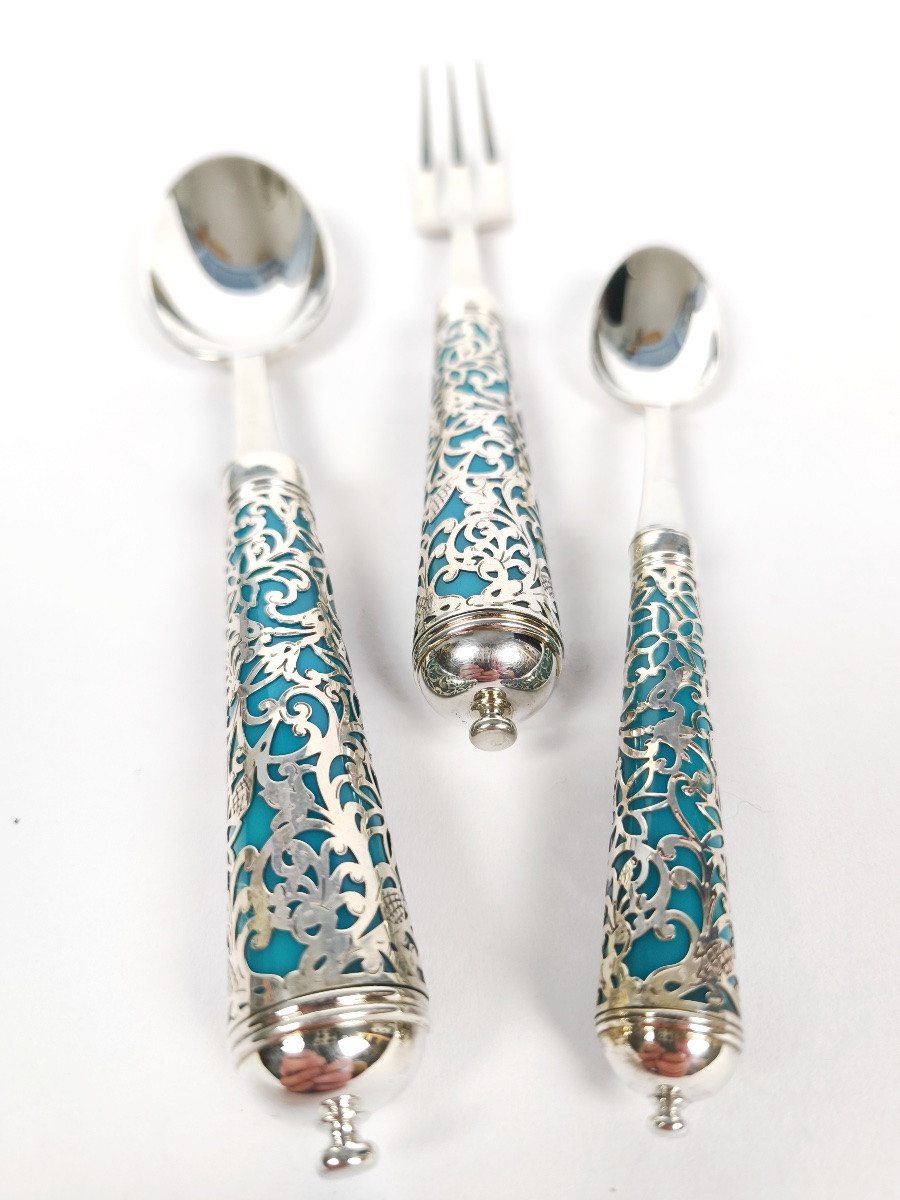 Peter / Ercuis : couvert de table en argent massif modèle Insolent. Début XXIe siècle. -photo-1