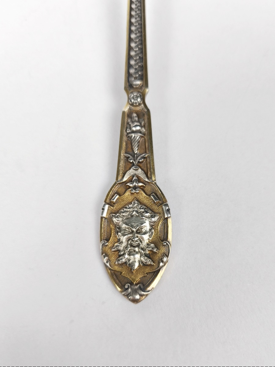 Soufflot (?): Sugar Shaker Spoon: Solid Silver & Vermeil, Mascaron Decoration. 19th Century-photo-4