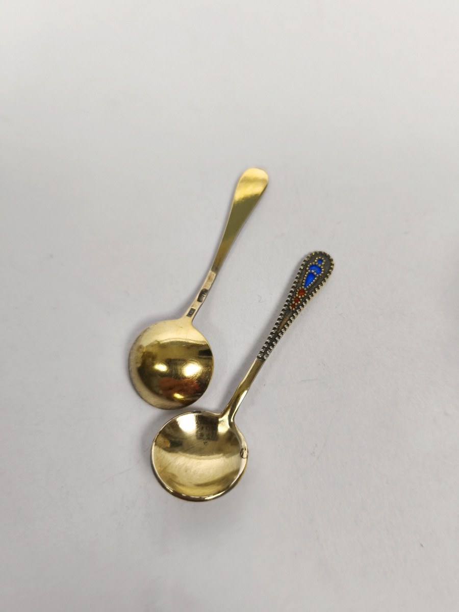 Salerons communistes en argent massif / vermeil et verre, cuillère émaillée. Russie XXe siècle-photo-4