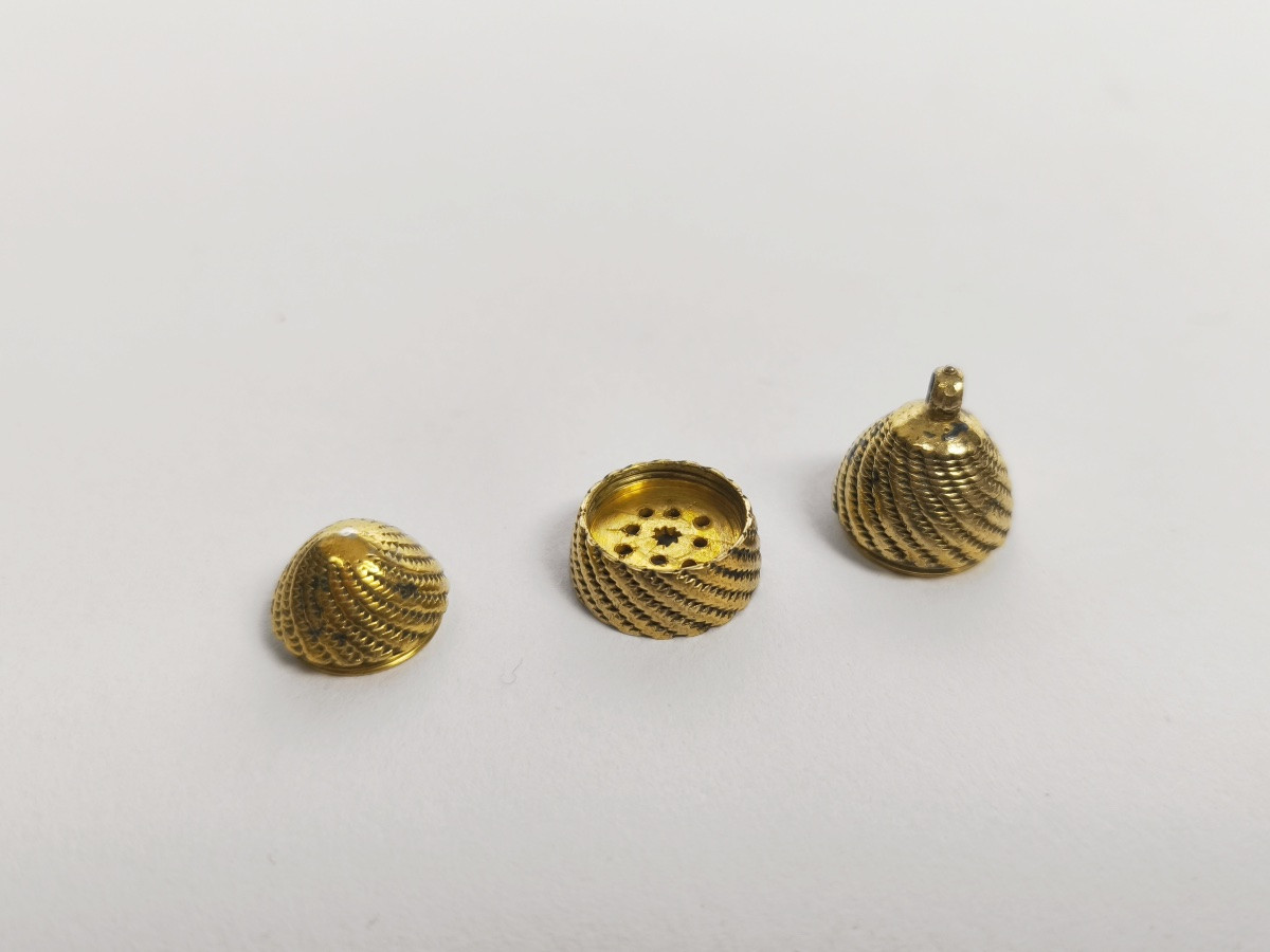 Pendentif oeuf pomander ou vinaigrette. Argent massif vermeil, XVIIIe siècle.  UK ou Allemagne-photo-4