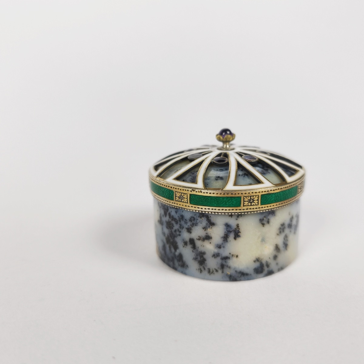  Boite en agate dendritique et monture en argent massif &eacute;maill&eacute;. Travail Fran&ccedil;ais. Pierre dure-photo-6