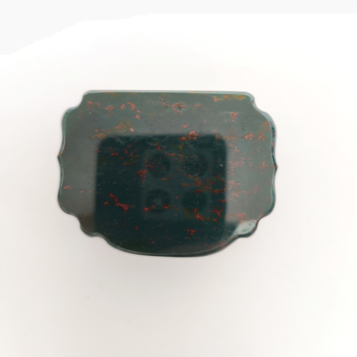 F. Boucheron : boite tabatière en jaspe sanguin & argent massif vermeil. Fin XIXe, st. XVIIIe.-photo-6