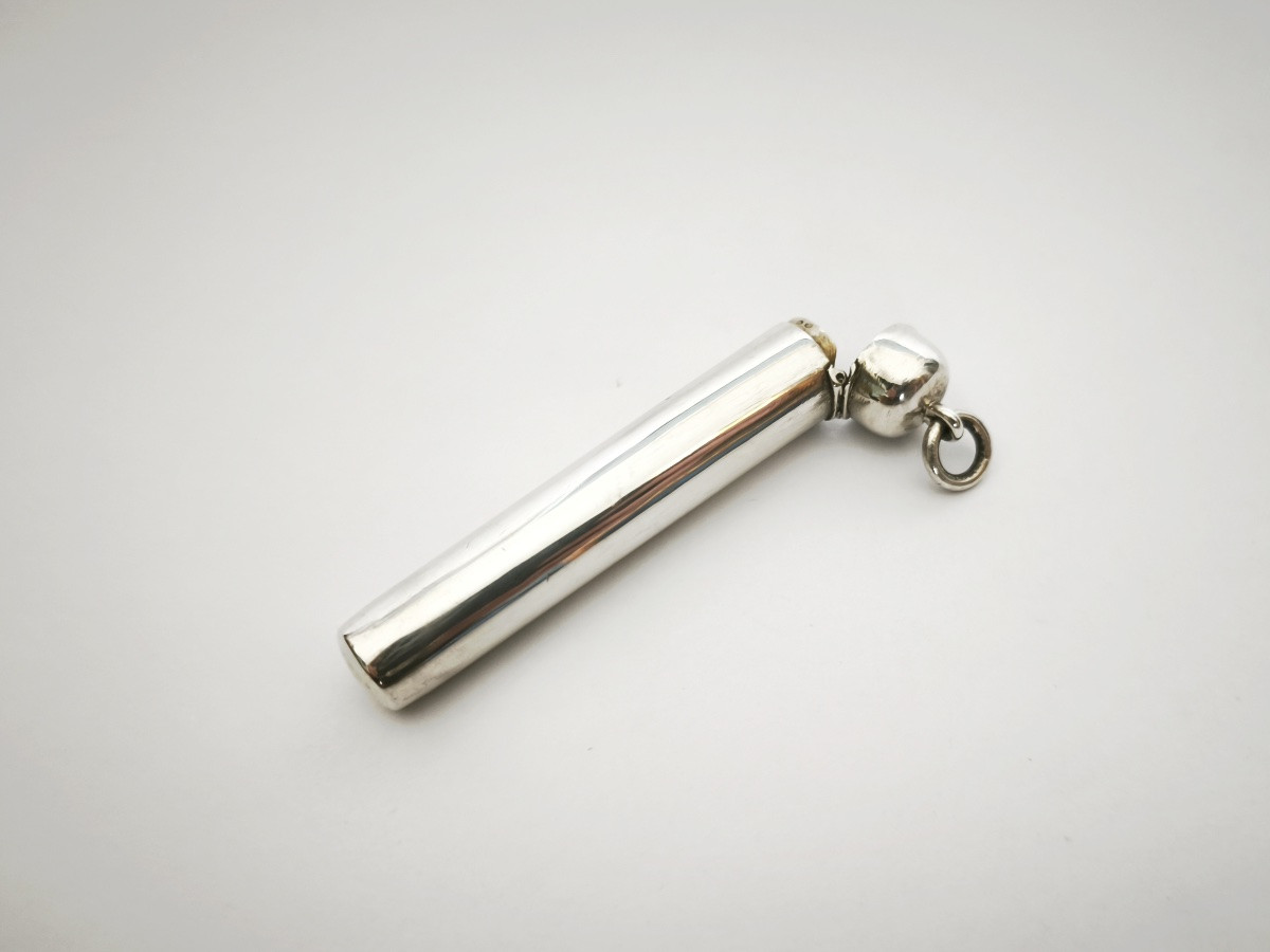 Silver Cigarette Holder; Fashionable Sautoir Pendant, Perfume Bottle. Late 19th Century-photo-3