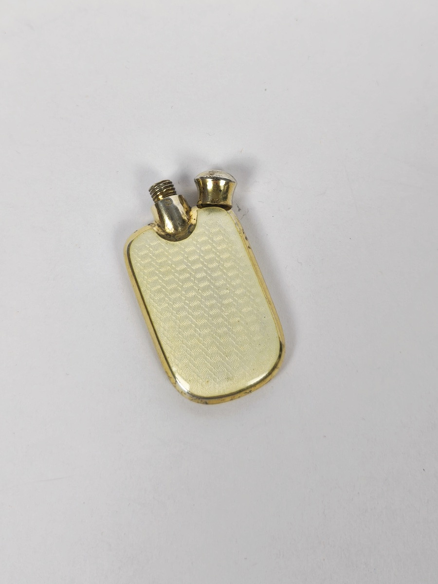 Petit flacon à parfum ou odeur en argent massif et vermeil guilloché et émaillé. Email.-photo-1