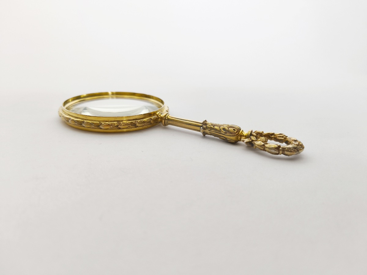 Boin Taburet : loupe en argent massif vermeil de style Louis XVI. Fin du XIXe siècle. -photo-4