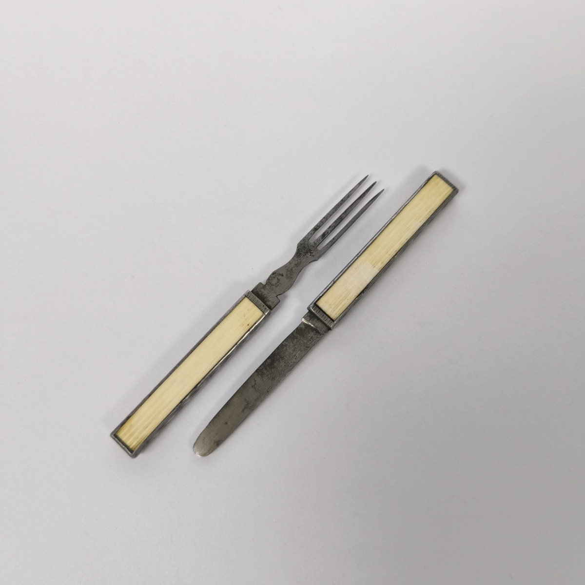 Militaria: Nesting Travel/campaign Cover. 18th - 19th Century. England / Usa. 