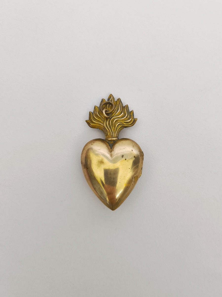 Ex voto : coeur enflamm&eacute; en Laiton. Religiosa XIXe ; Coeur Immacul&eacute; de Marie. -photo-2
